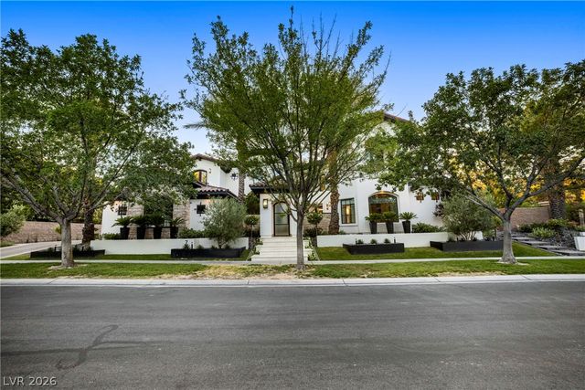 7 Vintage Valley Drive, Las Vegas, NV 89141