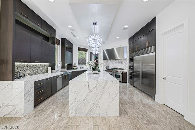7 Vintage Valley Drive, Las Vegas, NV 89141