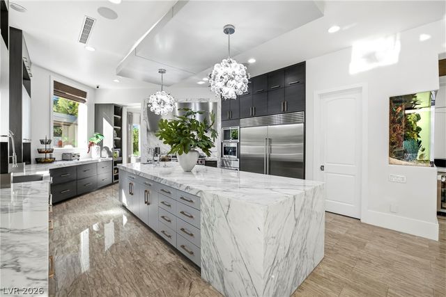7 Vintage Valley Drive, Las Vegas, NV 89141