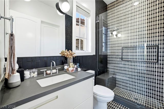 7 Vintage Valley Drive, Las Vegas, NV 89141