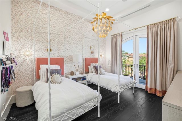 7 Vintage Valley Drive, Las Vegas, NV 89141