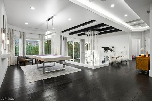 7 Vintage Valley Drive, Las Vegas, NV 89141