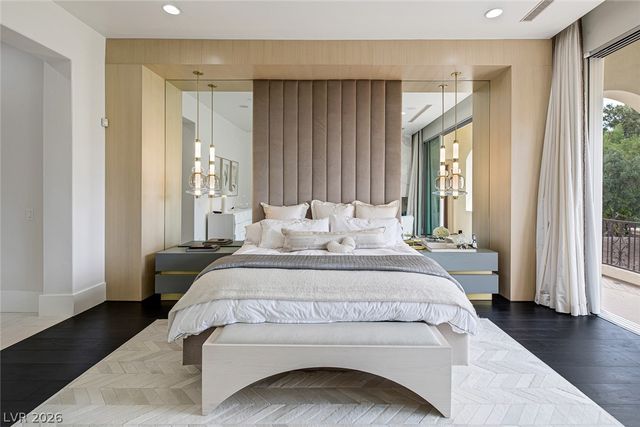 7 Vintage Valley Drive, Las Vegas, NV 89141
