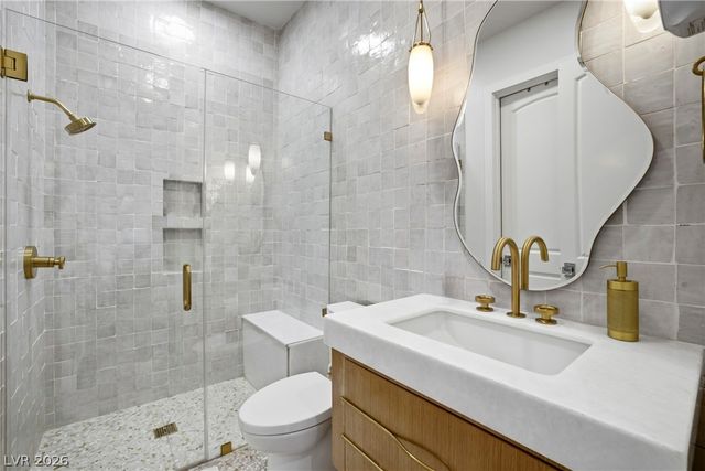 7 Vintage Valley Drive, Las Vegas, NV 89141