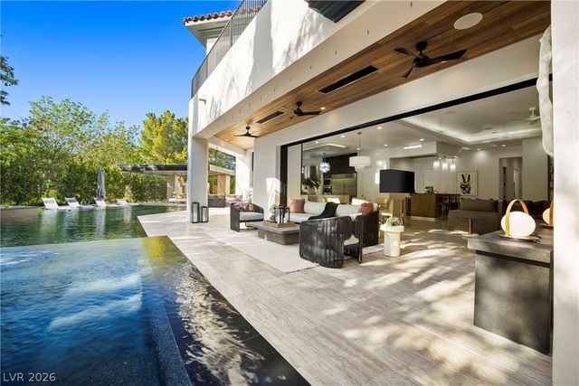 7 Vintage Valley Drive, Las Vegas, NV 89141