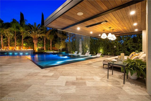 7 Vintage Valley Drive, Las Vegas, NV 89141