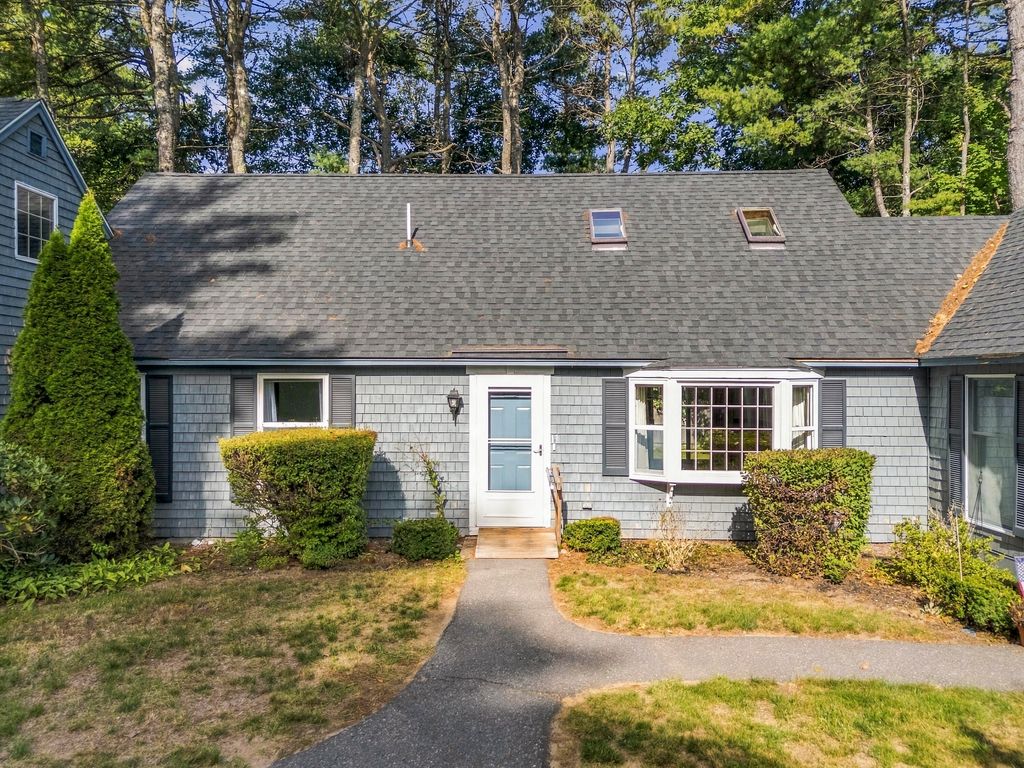 17 Ward Circle 17 & G18, Brunswick, ME 04011 — exterior