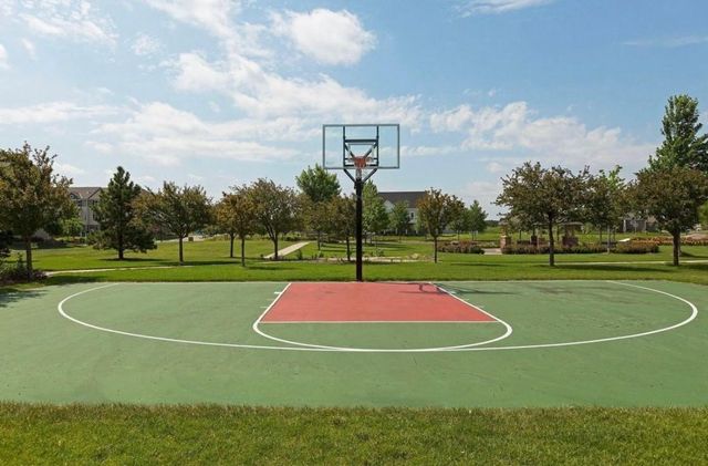 9640 Scott Circle N, Brooklyn Park, MN 55443