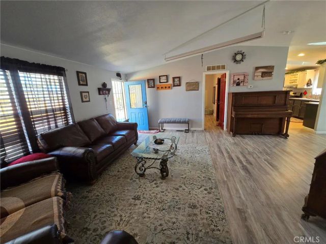 5384 Mariposa, 29 Palms, CA 92277