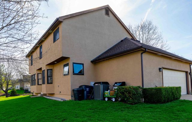 1392 Bingham Mills Drive, New Albany, OH 43054