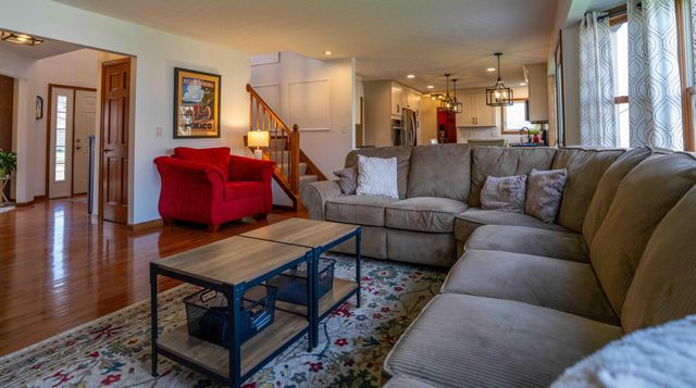 1392 Bingham Mills Drive, New Albany, OH 43054