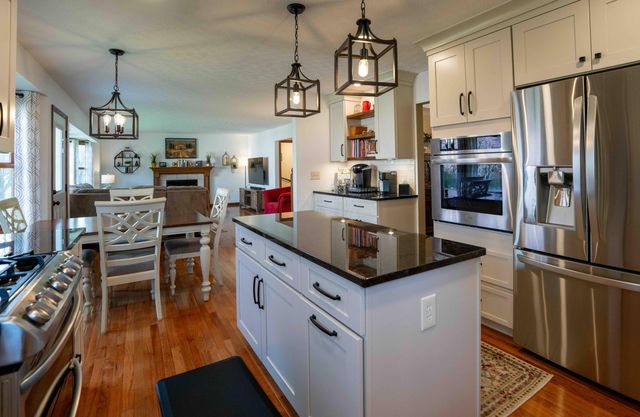 1392 Bingham Mills Drive, New Albany, OH 43054