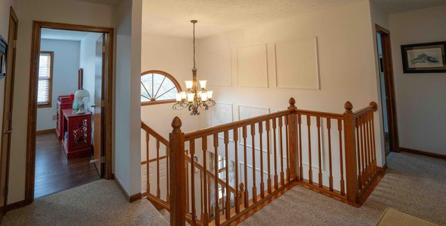 1392 Bingham Mills Drive, New Albany, OH 43054