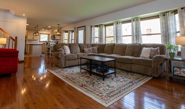 1392 Bingham Mills Drive, New Albany, OH 43054