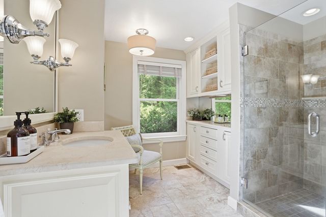 88 Esterbrook Rd, Acton, MA 01720