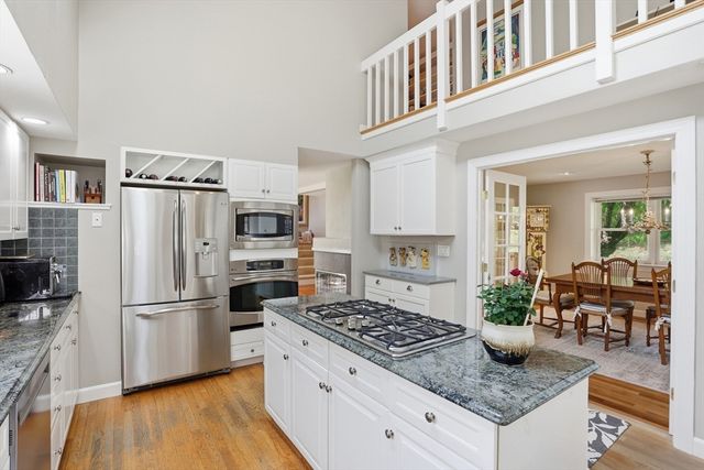88 Esterbrook Rd, Acton, MA 01720