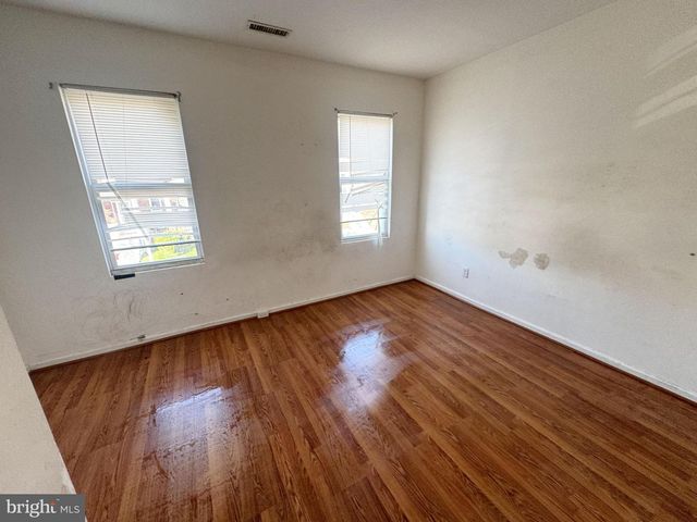 3012 KENTUCKY AVE, Baltimore, MD 21213