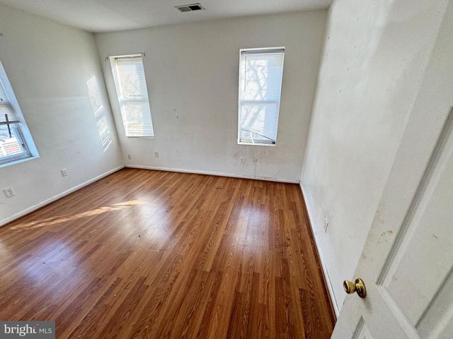 3012 KENTUCKY AVE, Baltimore, MD 21213