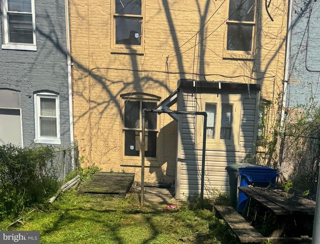 3012 KENTUCKY AVE, Baltimore, MD 21213