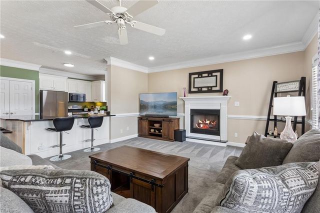 111 Eric Nelson RN, Yorktown, VA 23693