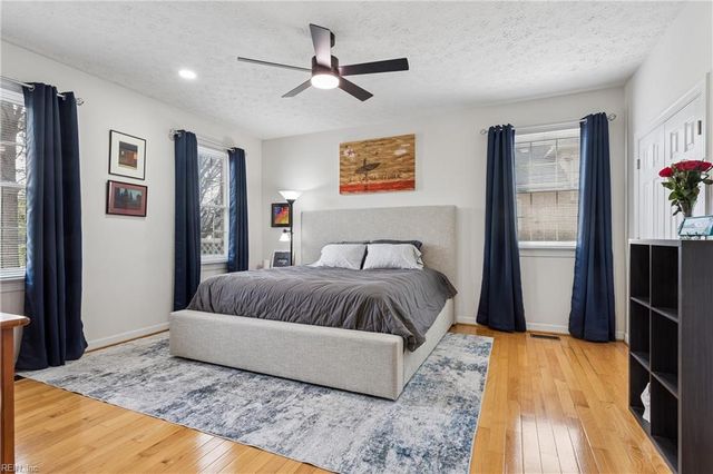 111 Eric Nelson RN, Yorktown, VA 23693