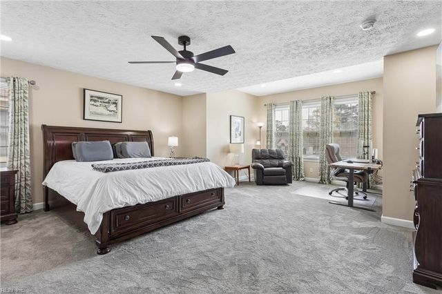 111 Eric Nelson RN, Yorktown, VA 23693