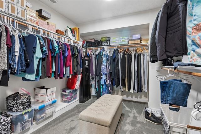 111 Eric Nelson RN, Yorktown, VA 23693