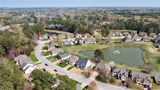 111 Eric Nelson RN, Yorktown, VA 23693