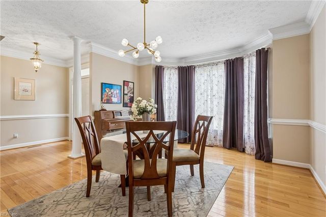 111 Eric Nelson RN, Yorktown, VA 23693