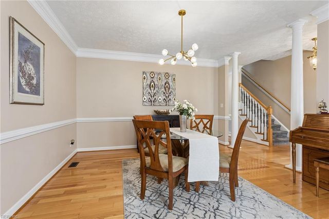 111 Eric Nelson RN, Yorktown, VA 23693