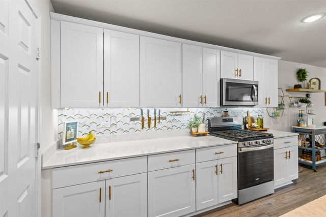 6609 Auburn Dale Road, Pilot Point, TX 76258