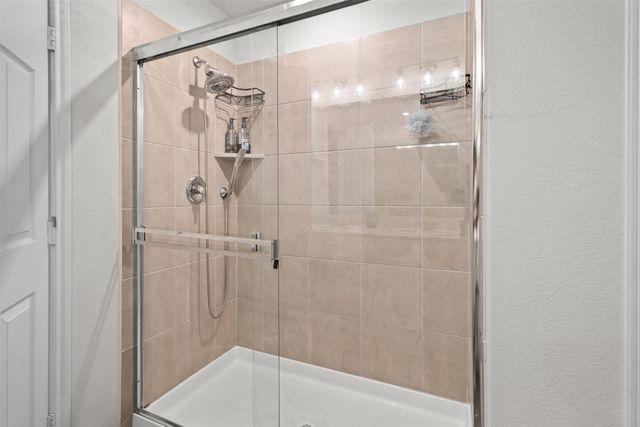 6609 Auburn Dale Road, Pilot Point, TX 76258