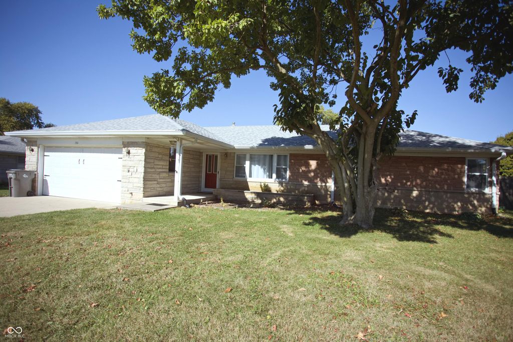 150 E Beechwood Lane, Indianapolis, IN 46227