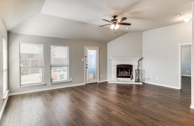 1404 Pillar Bluff Way, Mckinney, TX 75072