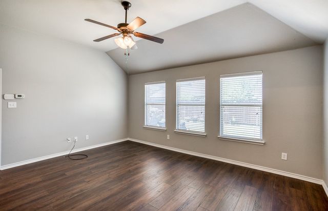 1404 Pillar Bluff Way, Mckinney, TX 75072