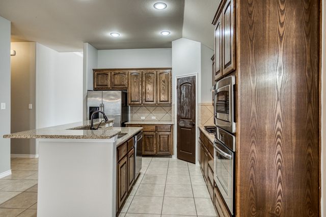 1404 Pillar Bluff Way, Mckinney, TX 75072
