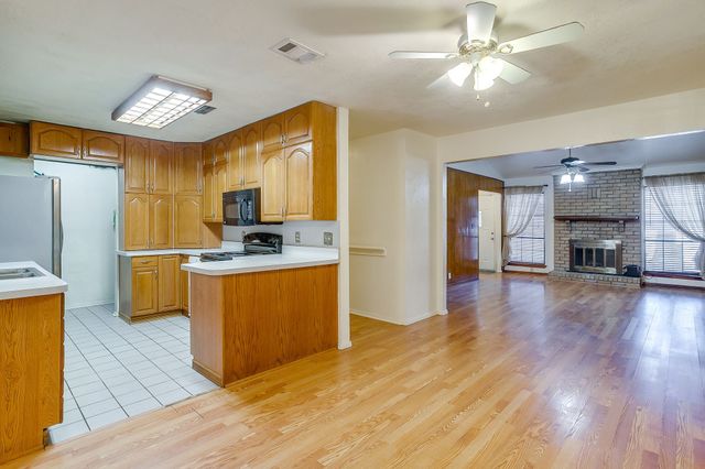 3031 Las Vegas Trail, Fort Worth, TX 76116