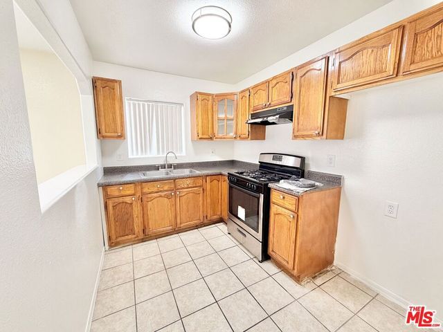 138 W 93rd Street, Los Angeles, CA 90003
