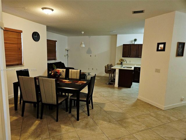 290 NW 109th Ave 107, Miami, FL 33172