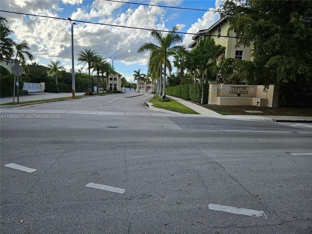 290 NW 109th Ave 107, Miami, FL 33172