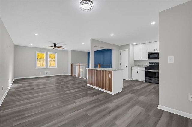 6956 Kimberland Gardens Lane, Lithonia, GA 30058