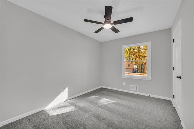 6956 Kimberland Gardens Lane, Lithonia, GA 30058