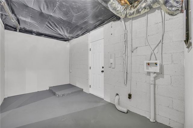 6956 Kimberland Gardens Lane, Lithonia, GA 30058