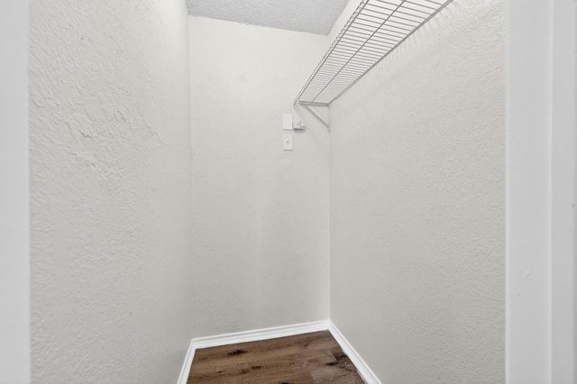9825 Walnut Street 306, Dallas, TX 75243