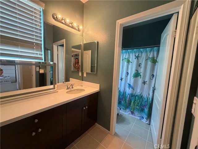850 E Mountain Way C, Azusa, CA 91702