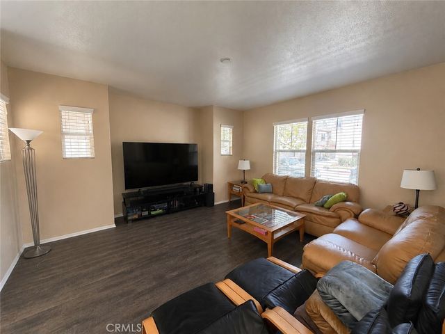 850 E Mountain Way C, Azusa, CA 91702