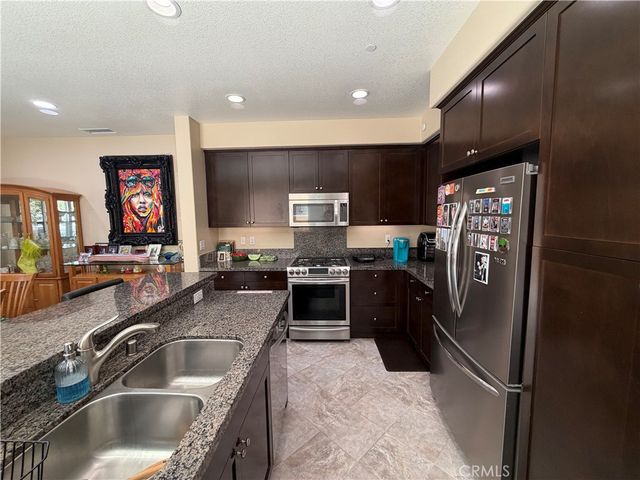 850 E Mountain Way C, Azusa, CA 91702