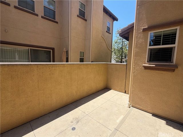 850 E Mountain Way C, Azusa, CA 91702