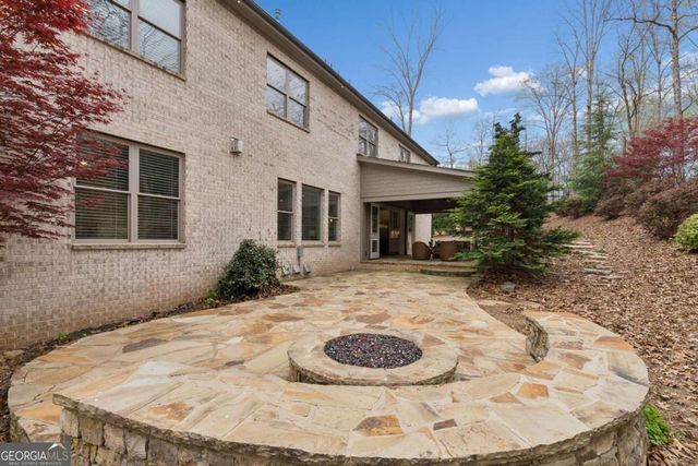 5055 Pointer Ridge, Flowery Branch, GA 30542