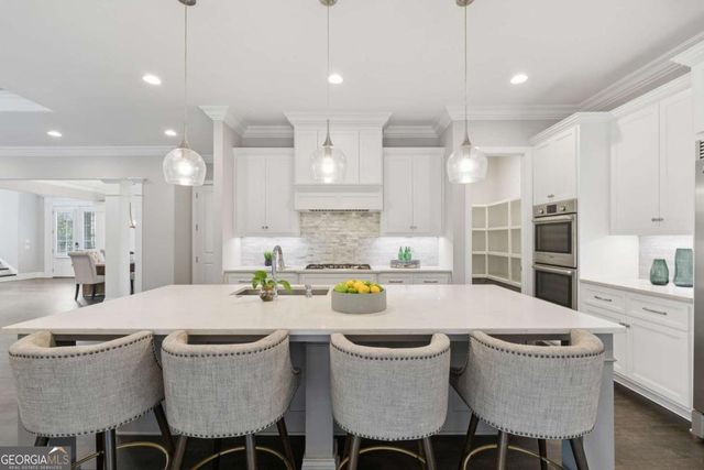 5055 Pointer Ridge, Flowery Branch, GA 30542